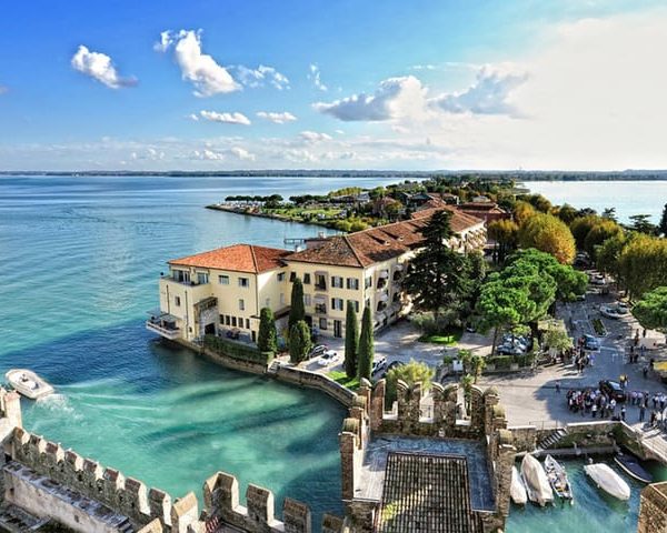 Lugana Wine Tour With Private Panoramic Boat on Lake Garda – Veneto, Italy