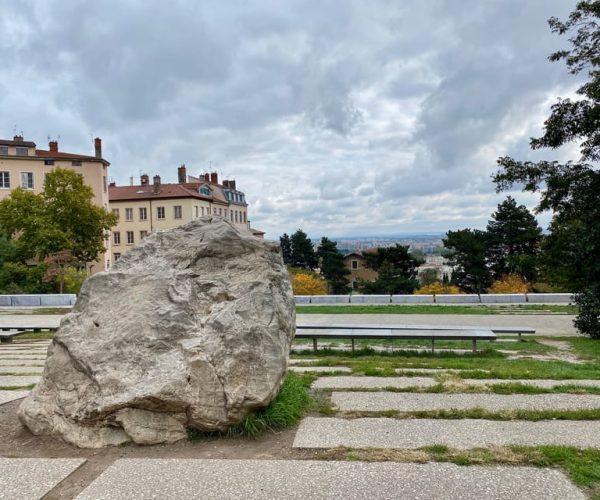 Lyon: Croix-Rousse Smartphone Audio Walking Tour – Auvergne-Rhône-Alpes, France