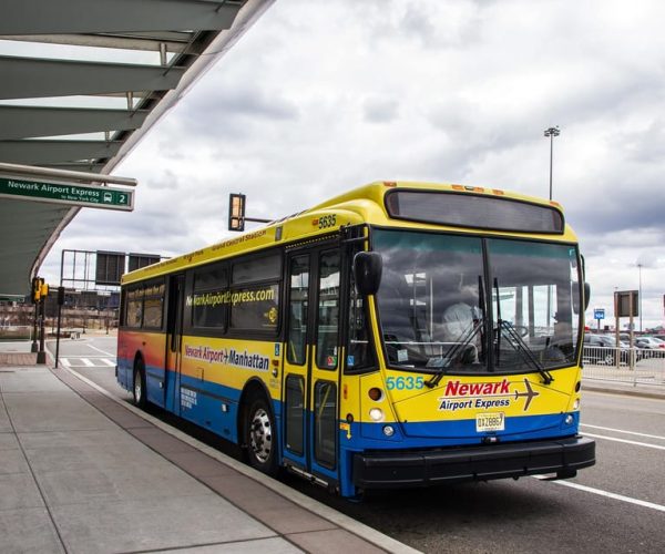 Manhattan: Bus Transfer from/to Newark Airport – New York City, New York