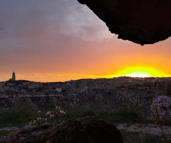 Matera: Hiking tour in the Canyon of the Gravina River – Apulia, Italy