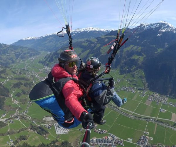 Mayrhofen: Paragliding Megaflug – Tyrol, Austria