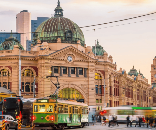 Melbourne: First Discovery Walk and Reading Walking Tour – Melbourne, Australia