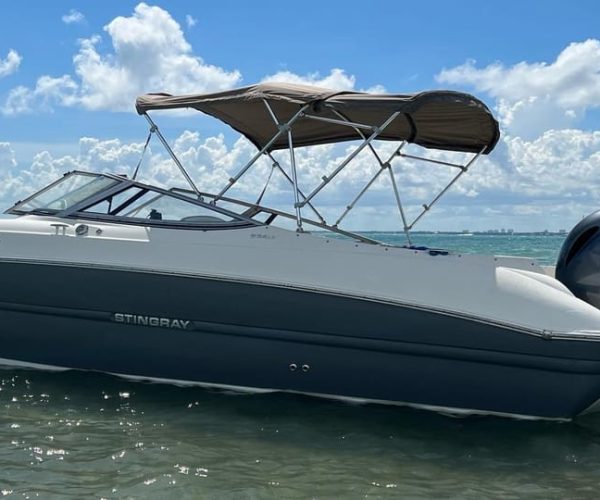 Miami: 24-Foot Private Boat for up to 8 People – Miami, Florida