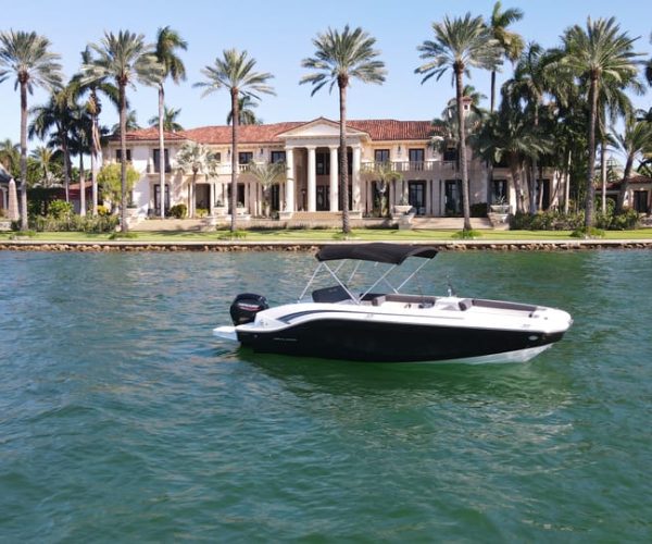 Miami Beach: Private Boat Tour Rental Charter – Miami, Florida