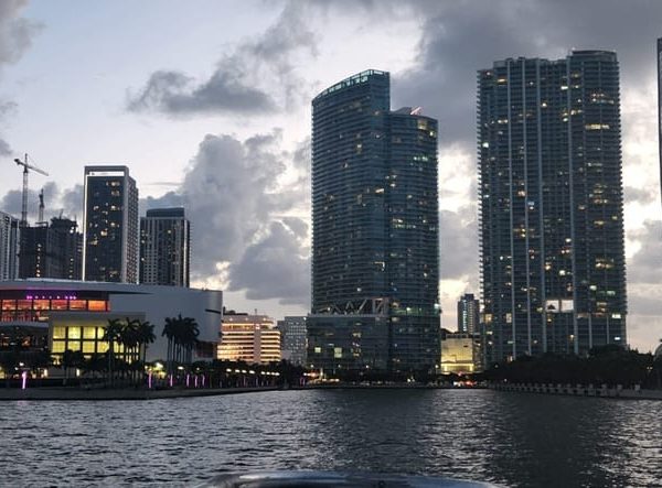 Miami: Biscayne Bay Mansions Sightseeing Cruise – Miami, Florida