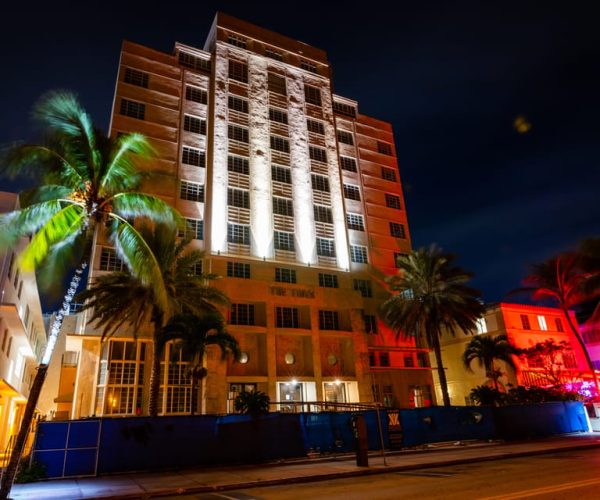 Miami: Haunts of South Beach Ghost Walking Tour – Miami, Florida