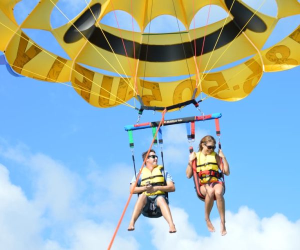 Miami: Parasailing Experience in Biscayne Bay – Miami, Florida