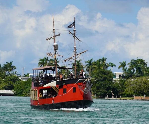 Miami: Pirate Adventure Sightseeing Cruise – Miami, Florida