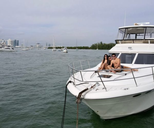 Miami: Private 52ft Luxury Yacht Rental with Captain – Miami, Florida