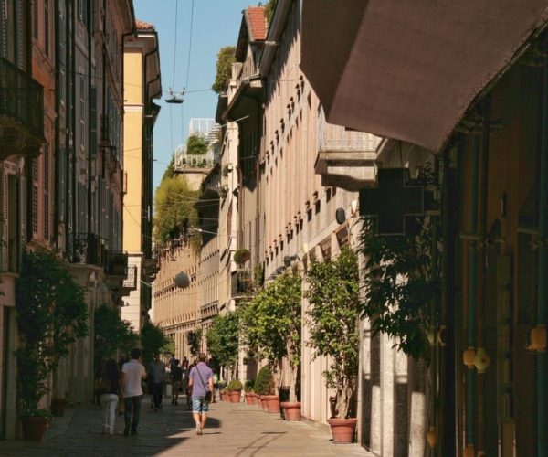 Milan: Brera Quarter Walking Audio Tour on Your Phone (ENG) – Milan, Italy