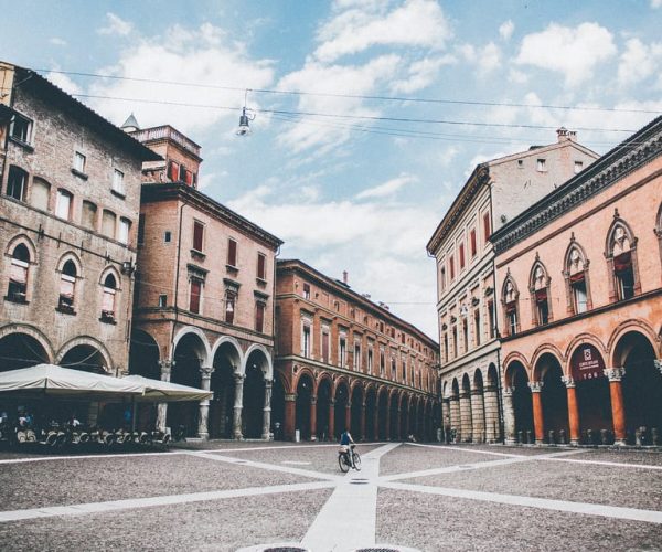 Milan: Private Day Trip to Bologna with Sightseeing Tour – Milan, Italy