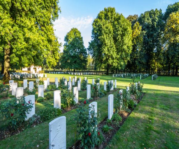 Milan: World War II Private Walking Tour – Milan, Italy