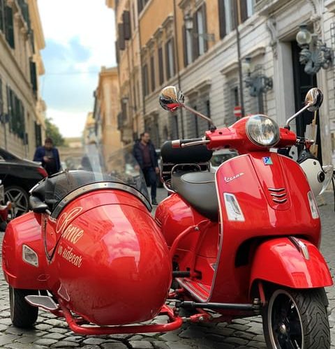 Morning Vespa Sidecar Tour with Cappuccino – Lazio, Italy