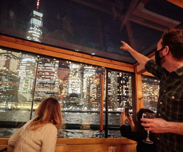 NYC: City Lights Yacht Cruise with Drink Included – New York City, New York