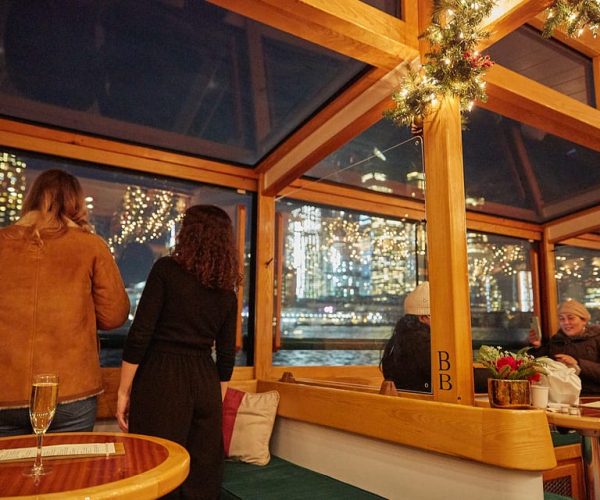 NYC: Night Holiday Lights and Cocoa Cruise – New York City, New York