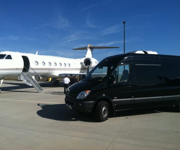 Naples: 1-Way Private Airport Transfer from Sorrento – Naples, Italy