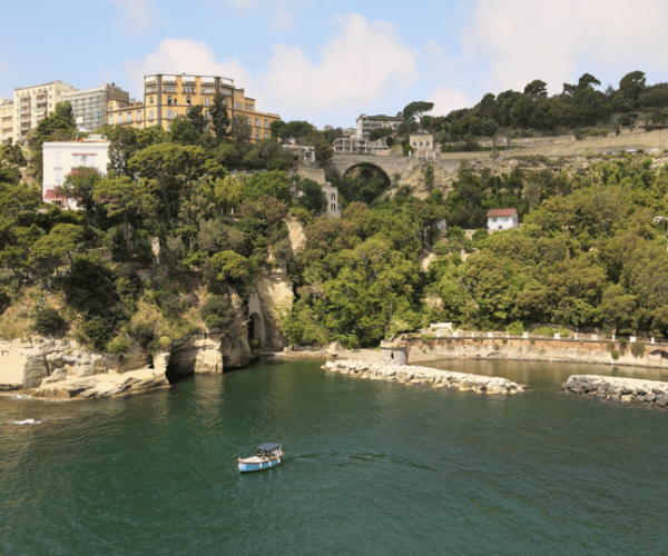 Naples: Castel dell’Ovo Boat Tour Winter Edition – Naples, Italy