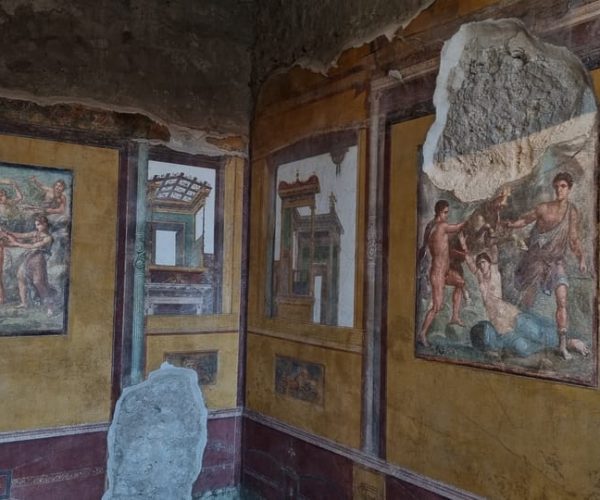 Naples: National Archaeological Museum and Pompeii Tour – Naples, Italy