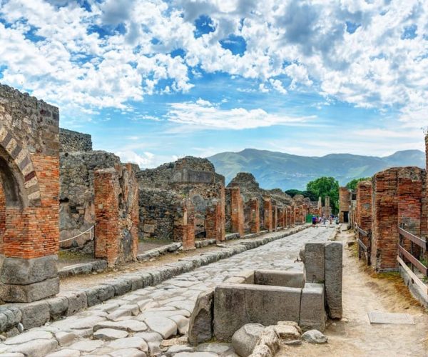 Naples: Pompeii Ruins VIP Guided Tour – Naples, Italy