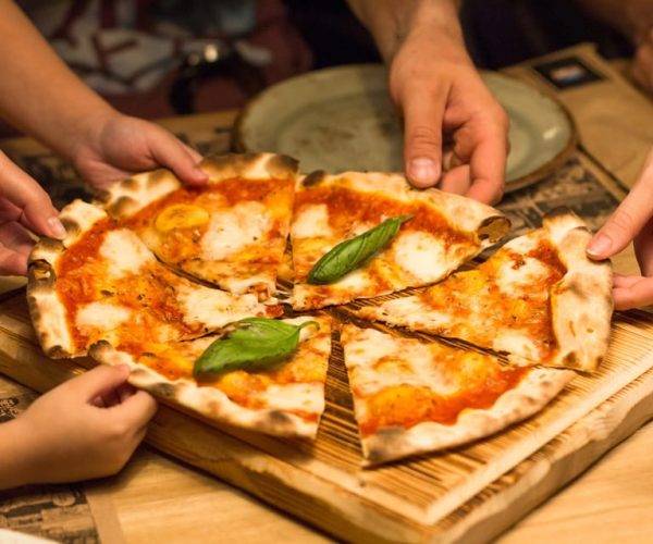 Naples: Premium Pizza-Making Class at a Pizzeria – Naples, Italy