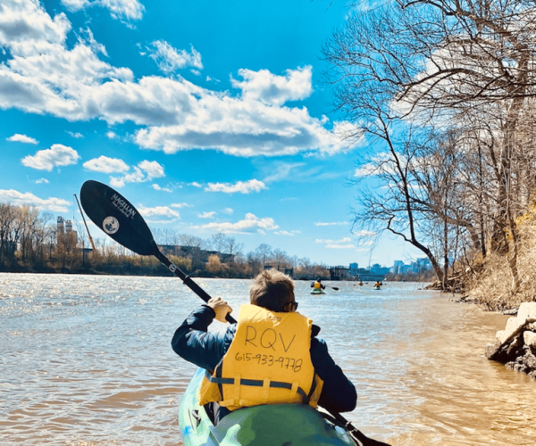 Nashville: Downtown Kayak Rental with Shuttle – Nashville, Tennessee