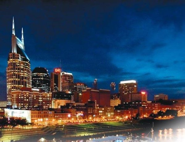 Nashville: Homes of the Stars Narrated Bus Tour – Nashville, Tennessee