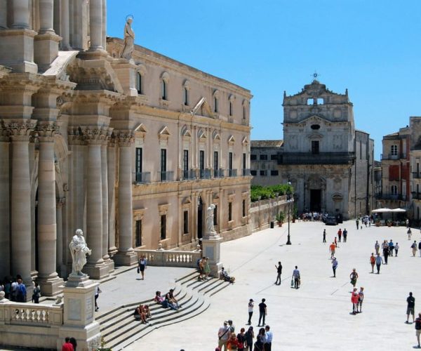 Ortigia Private Walking Tour with Photographer – Sicily, Italy