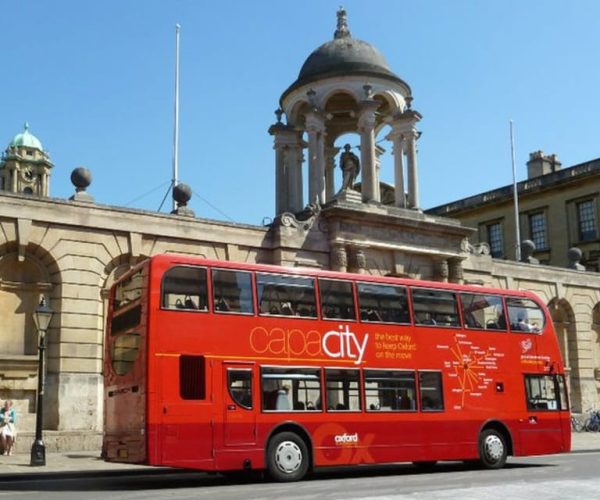 Oxford: Bus Transfer to/from London Gatwick Airport – London, United Kingdom