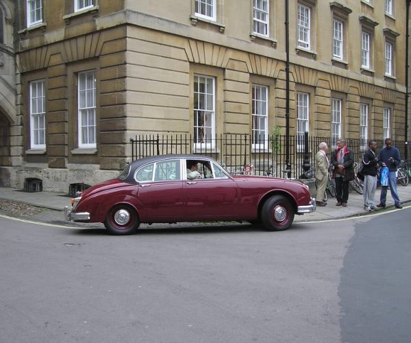 Oxford: Inspectors Morse and Lewis Guided Walking Tour – South East England, United Kingdom