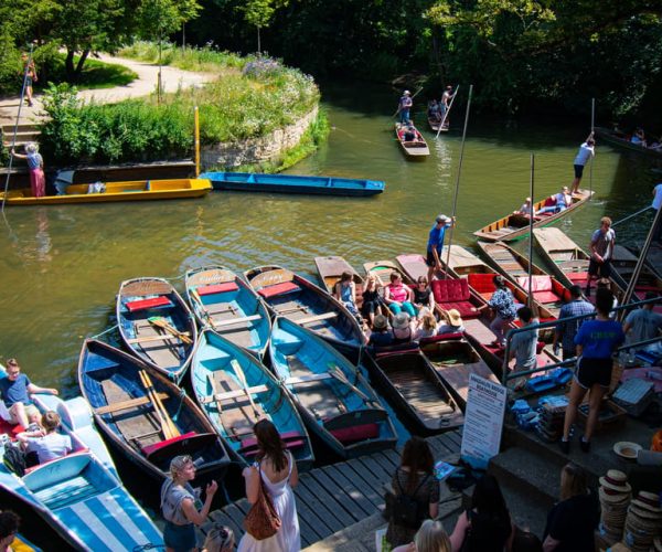 Oxford: Punting Tour on the River Cherwell – River Thames, United Kingdom