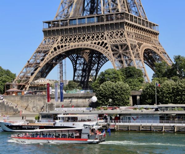 Paris: Amphibious Minibus from Versailles Boat and Road Tour – Paris, France