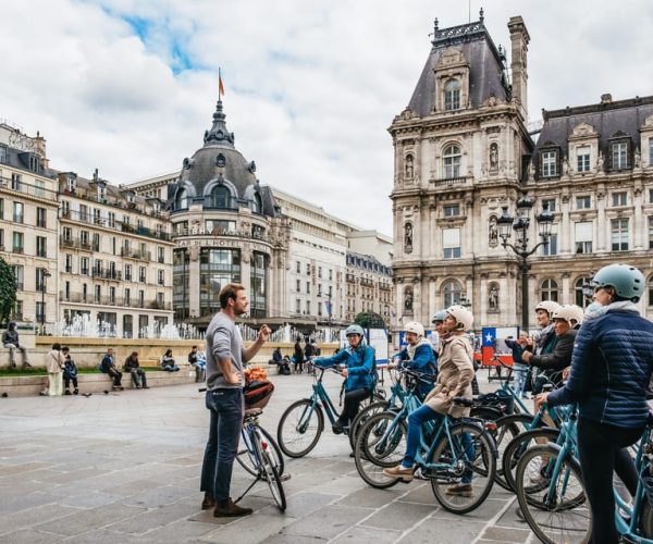 Paris: Charming Nooks and Crannies Bike Tour – Paris, France