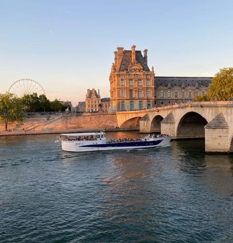 Paris: Evening River Cruise with Music – Paris, France