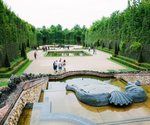 Paris: Gardens of Versailles Walking Tour & Palace Entry – Paris, France