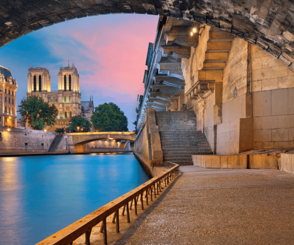 Paris: Highlights Self-Guided Scavenger Hunt and Tour – Paris, France