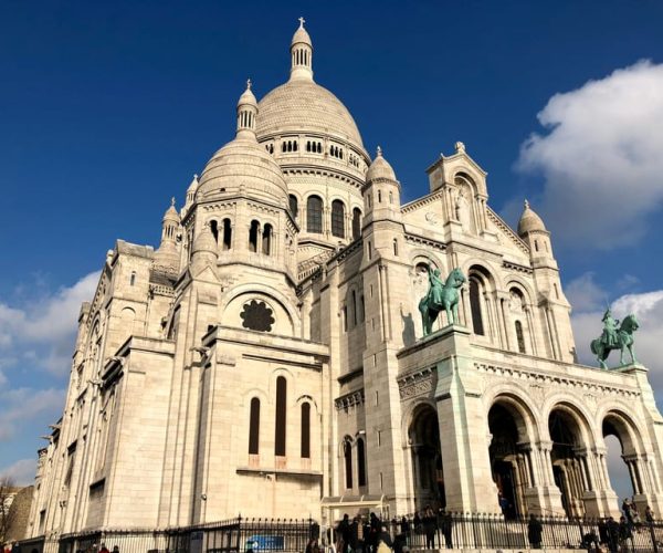 Paris Montmartre: 2-Hour Walking Tour in German – Paris, France