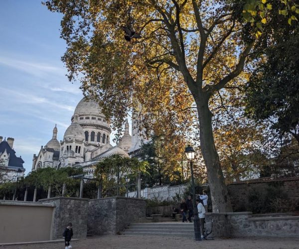 Paris: Montmartre & Sacré Coeur Tiny Group Tour – Paris, France