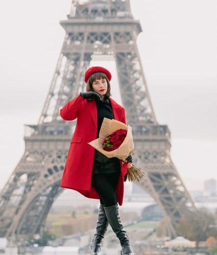 Paris: Photoshoot with a Professional Photographer – Paris, France