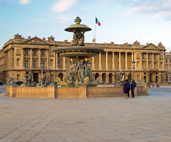 Paris: Private Guided Tour and Transfer to Airport – Paris, France