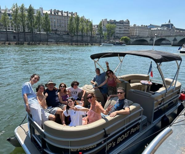 Paris: Private Seine River Cruise – Paris, France