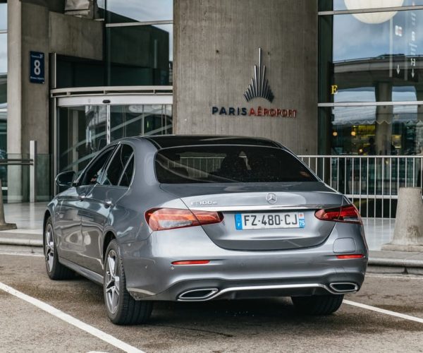 Paris: Private Transfer to or from Charles de Gaulle Airport – Paris, France