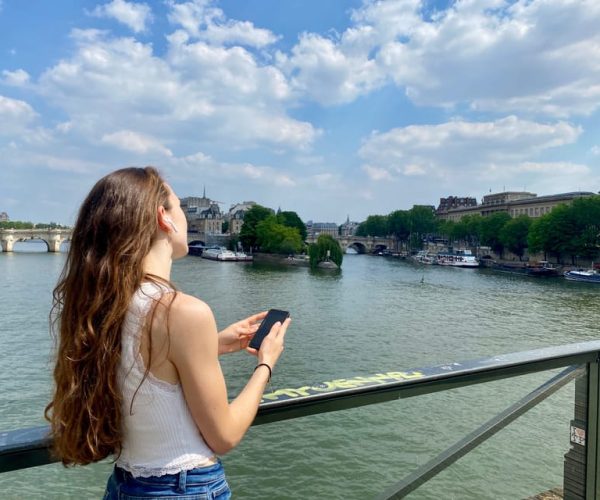 Paris: Seine & Notre-Dame Self-Guided Tour & VR Experience – Paris, France