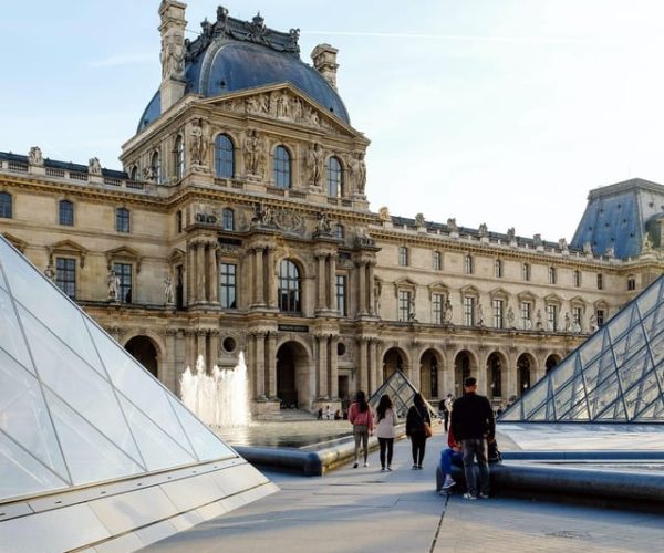 Paris and Versailles Palace: Full day private guided Tour – Paris, France