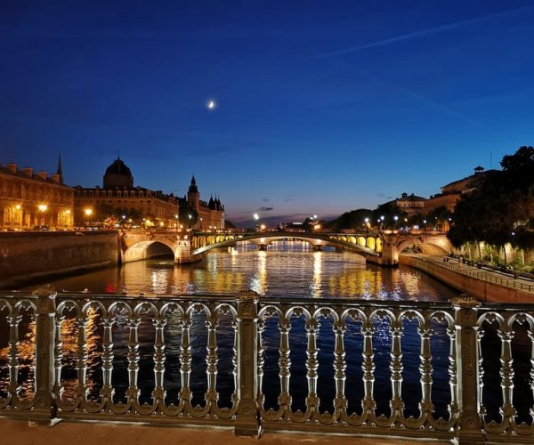 Paris by Night Small Group Bike Tour & Boat Cruise – Paris, France