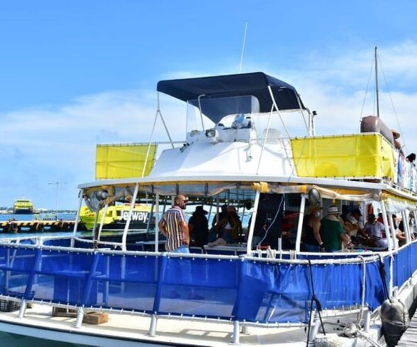 Playa del Carmen: Isla Mujeres Catamaran Cruise with Lunch – Playa del Carmen, Mexico