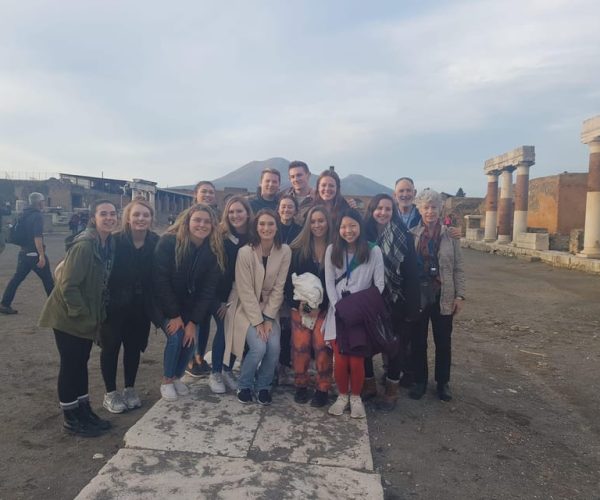 Pompeii: 2-Hour Walking Tour with professional guide – Pompei, Italy