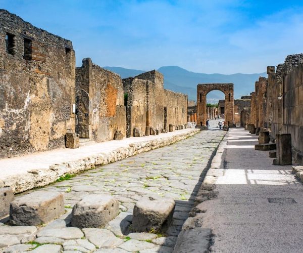 Pompeii: Gourmet Food Experience in a Museum – Pompei, Italy