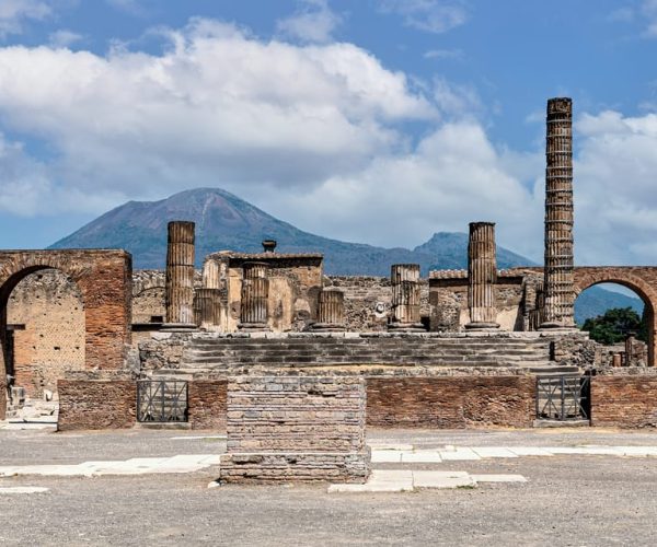 Pompeii: Guided Walking Tour with Entrance Ticket – Pompei, Italy