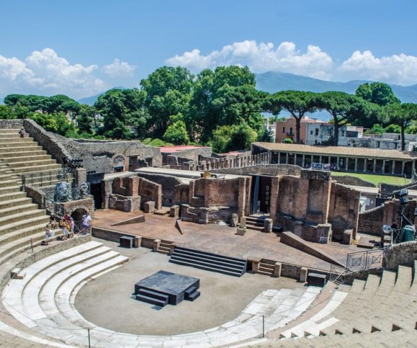 Pompeii: Semi private guided tour of Pompeii – Pompei, Italy