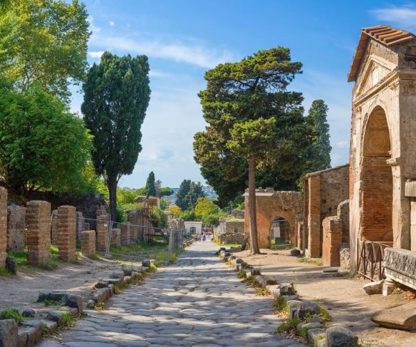 Pompeii: Small-Group Guided Tour – Pompei, Italy